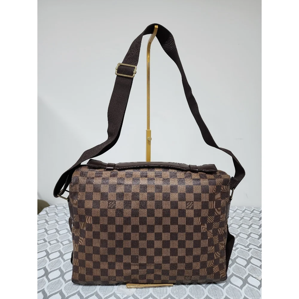 LOUIS VUITTON Damier Ebene Broadway Messenger Bag Brown